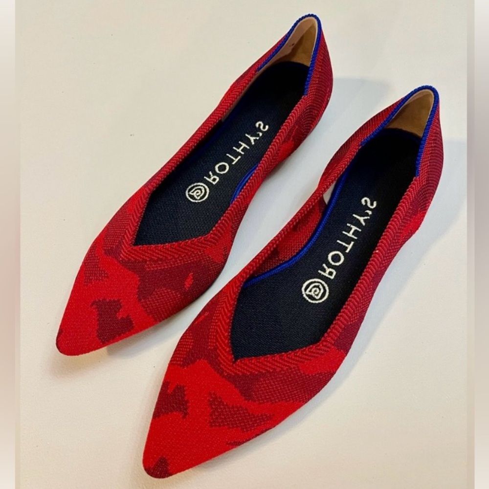 Rothy's The Point Flats in Red Camo Pattern Washable Gently Used SZ 7.5 US